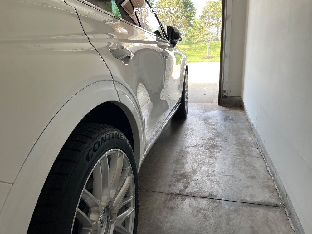 Liberty GENESIS106 171cm 使用わずか美品 New Genesis GV70 for Sale in Virginia Beach, VA