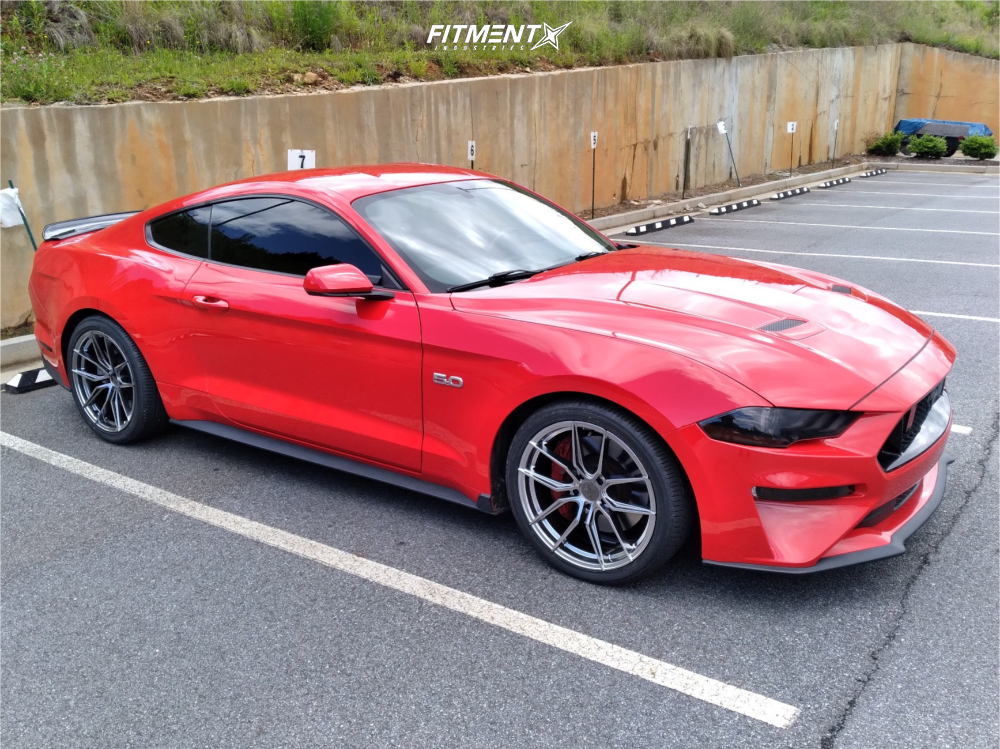 2263891-1-2018-mustang-ford-gt