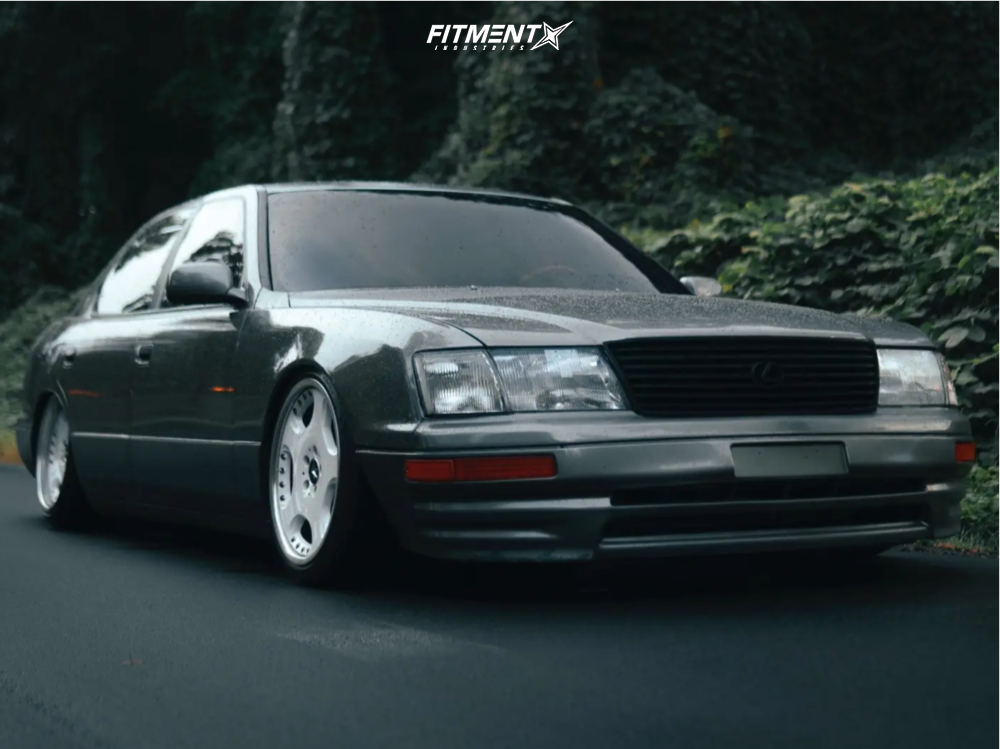 1995 Lexus LS400 Base with 18x9.5 OZ Racing Opera 2 and Achilles