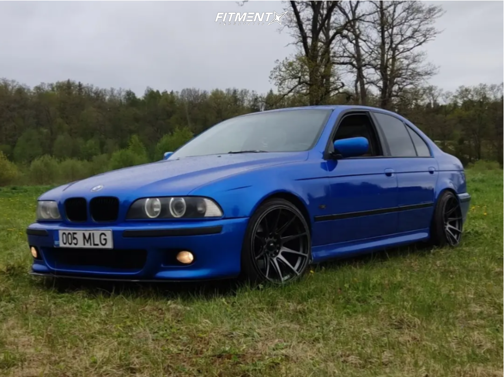 1998 BMW 525tds Base with 18x10.5 Japan Racing Jr11 and Infinitt