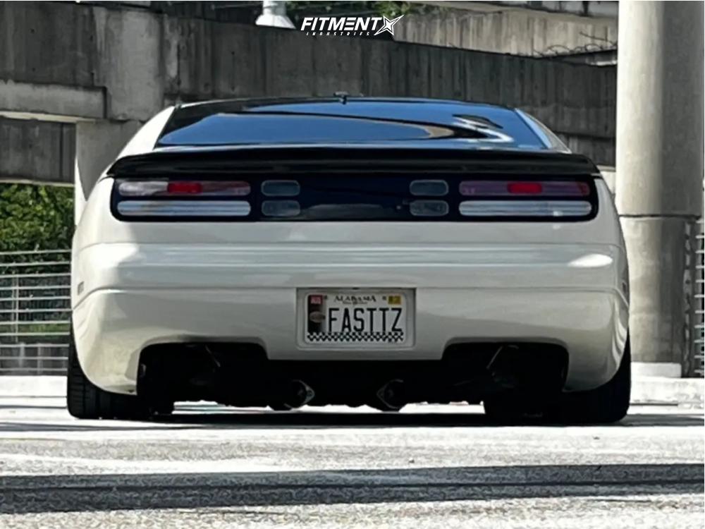 1993 Nissan 300ZX Turbo with 18x9.5 Desmond Regamaster Evo II and