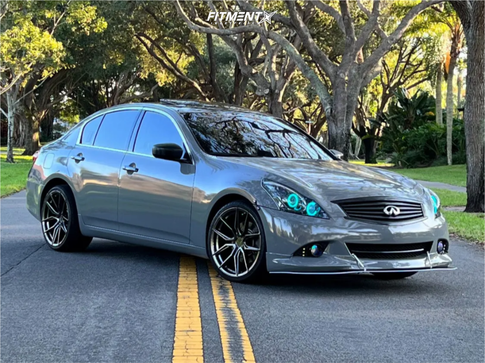 2010 INFINITI G37 Journey with 19x8.5 XXR 559 and Lexani 225x35 on
