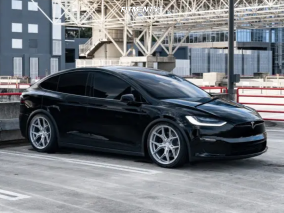 2022 Tesla X Plaid with 22x9.5 Vossen Hf5 and Michelin 265x35 on