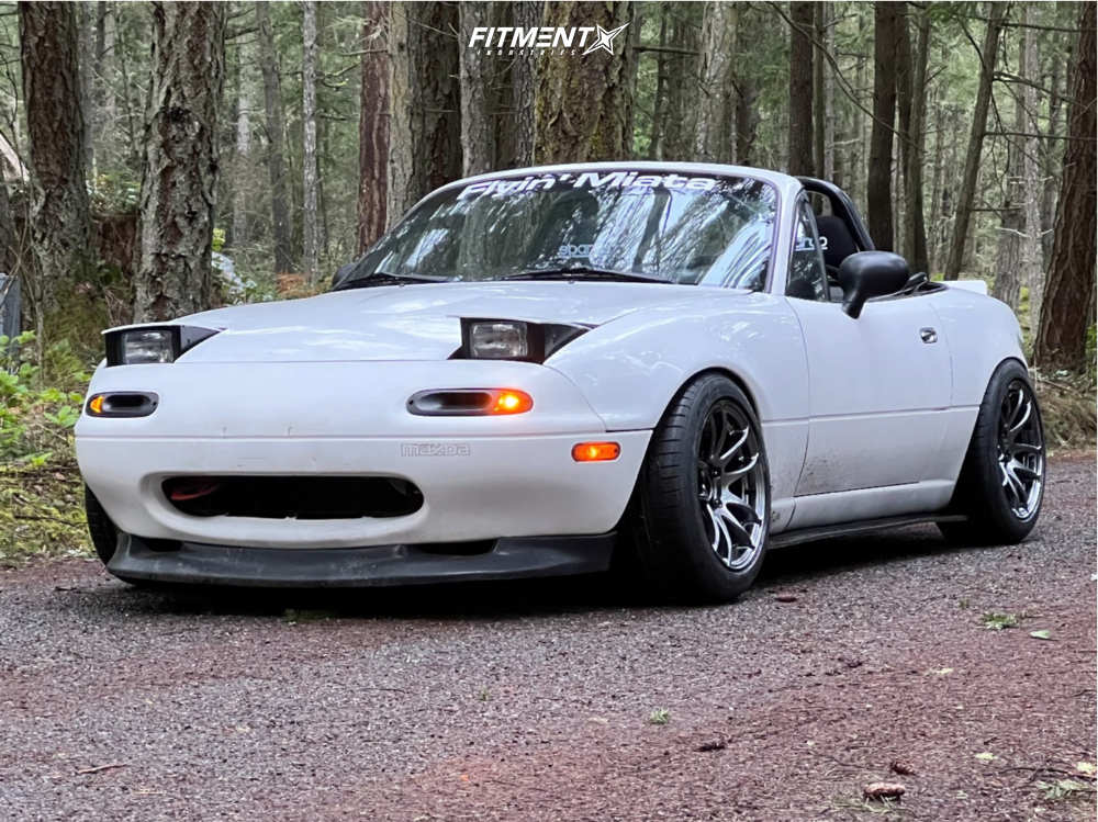 1992 Mazda Miata Base with 15x8 Work Emotion CR Kiwami and