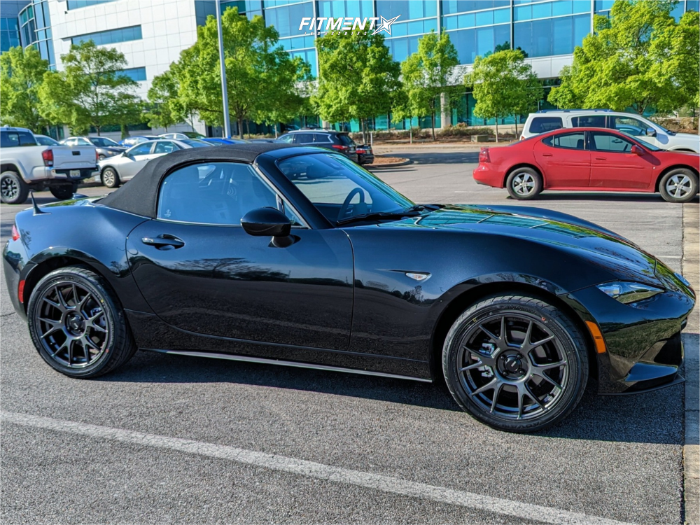 2022 Mazda MX-5 Miata Grand Touring with 17x8 Konig Ampliform and