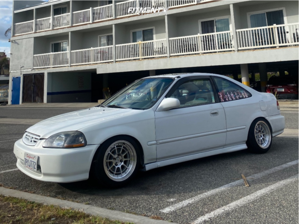 5枚目ガリ傷 HONDA シビック EK9 15インチ 195/55R15 5枚目ガリ傷
