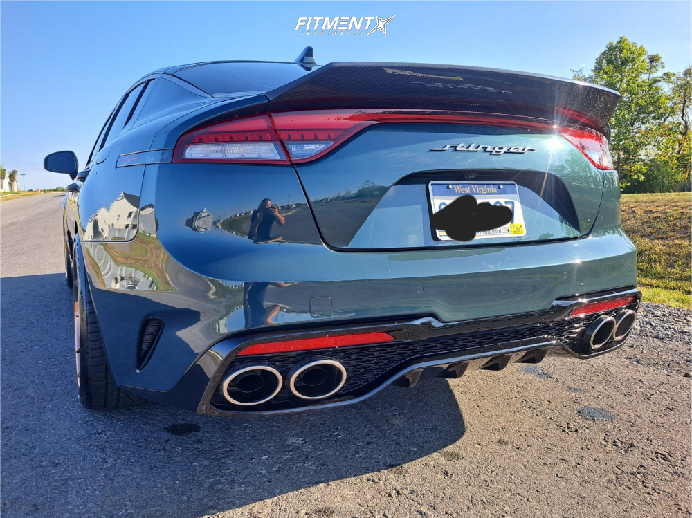 2964028-3-2022-stinger-kia-gt-