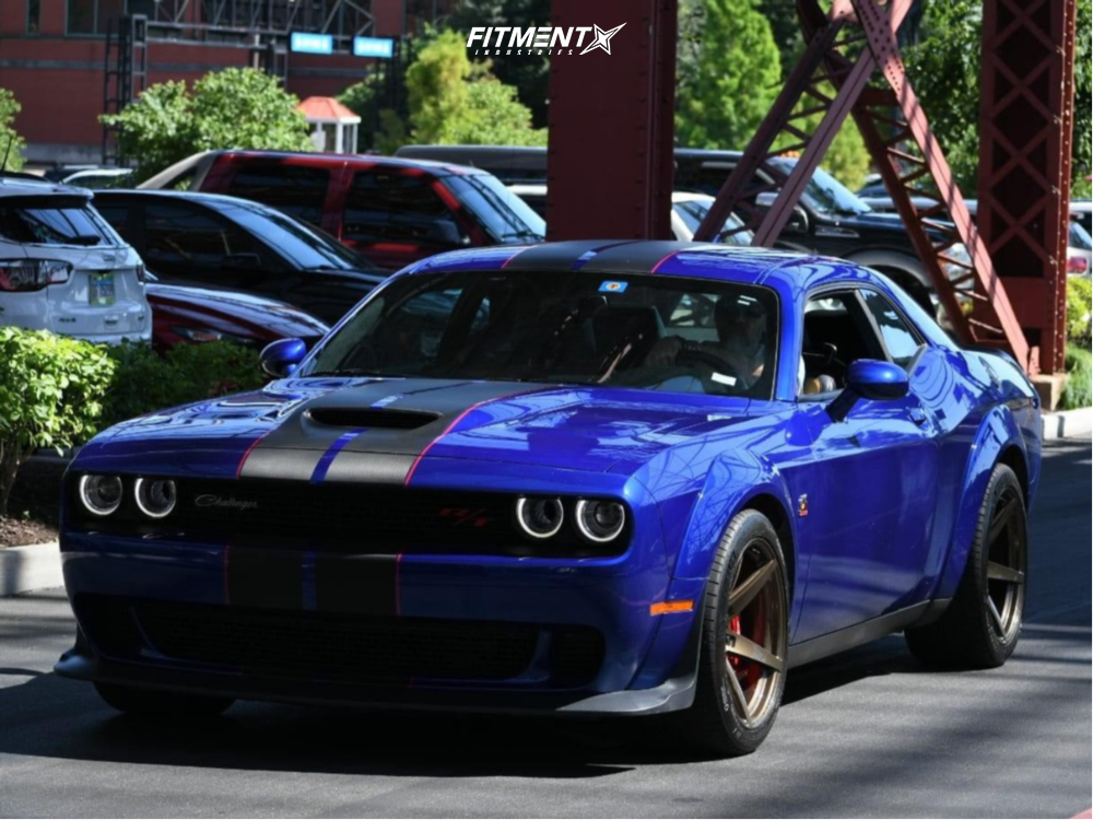 2022 Dodge Challenger R/T Scat Pack Widebody with 20x11 Velgen