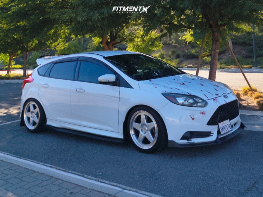 3397103-1-2014-focus-ford-st-